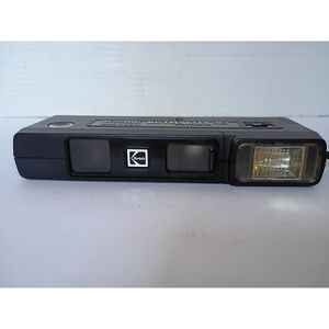 Kodak EKTRALITE 10 110 Point and Shoot Film Vintage Pocket Camera USA